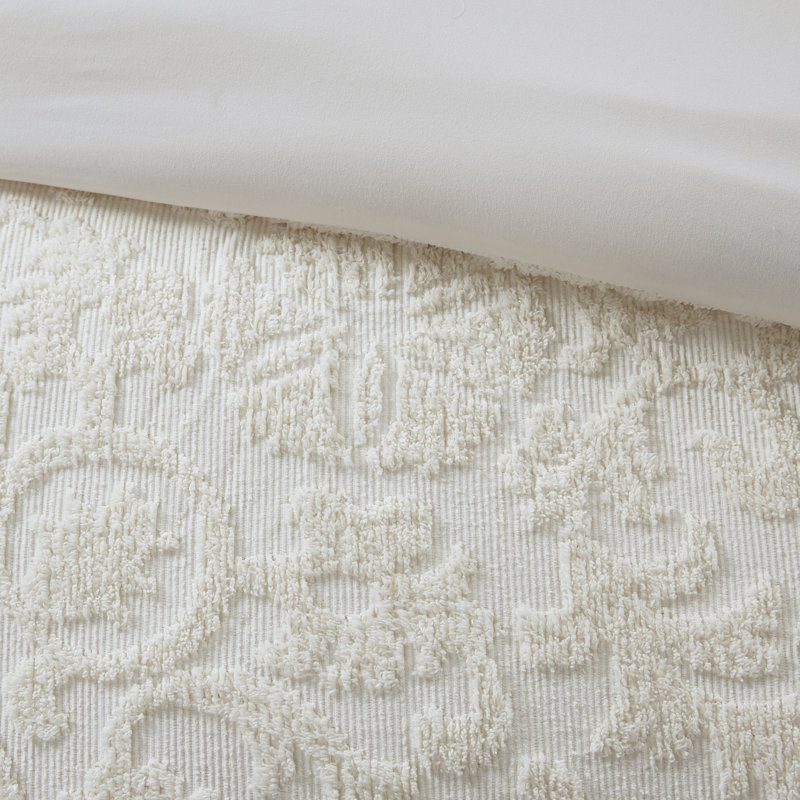 Orly Tufted Woven Medallion Comforter Set, King Comforter + 2 King Shams