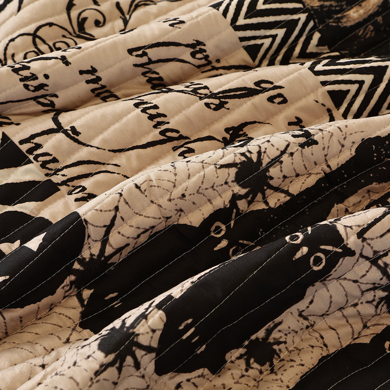 3 Piece 90"x90" Halloween Quilt Set Bedspread Set, Halloween Themed Reversible Bedding Set, King Quilt + 2 King Shams