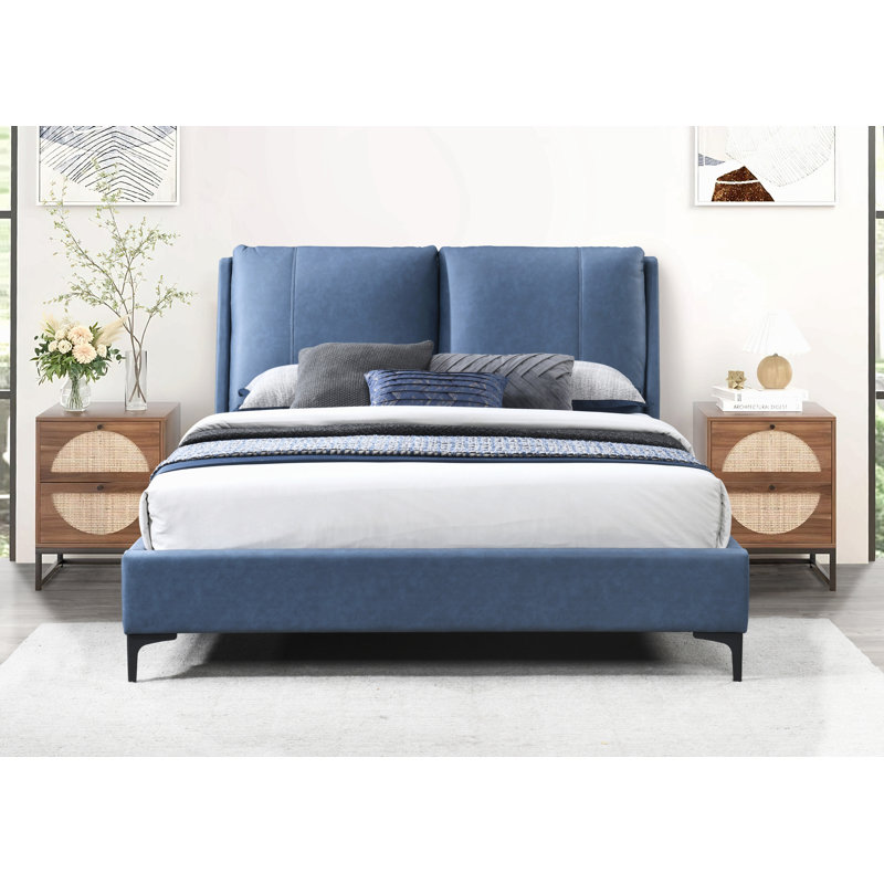 Lit tapissier bleu, Grand lit