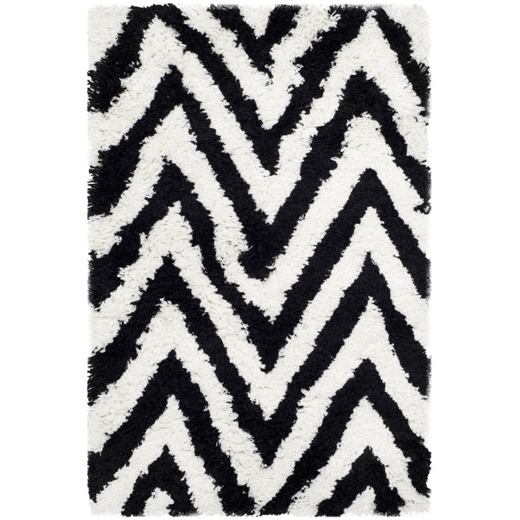 Delane Handmade Shag Black/White Area Rug