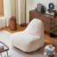 Fauteuil à billes en forme de coquillage-151047841