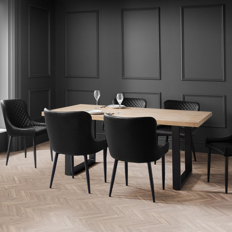 Wynnfield 6 - Person Dining Set, Black