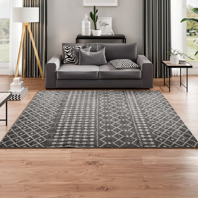 Braided Gray Geometric 5' x 7' Easy Care Synthetic Rug