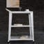 Chariot industriel blanc à 3 niveaux avec roues pivotantes et fusion tout en métal pour la cuisine, 33,7 po de hauteur, 23,8 po de largeur, 13,8 po de profondeur, assemblage requis pour un repas dans une cuisine à cadre durable, grand, large, profond,