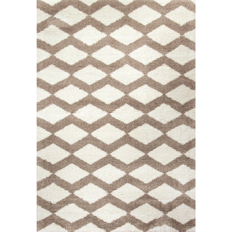 Tapis blanc / beige Lowes, Rectangle 7 pi 10 po x 10 pi 10 po