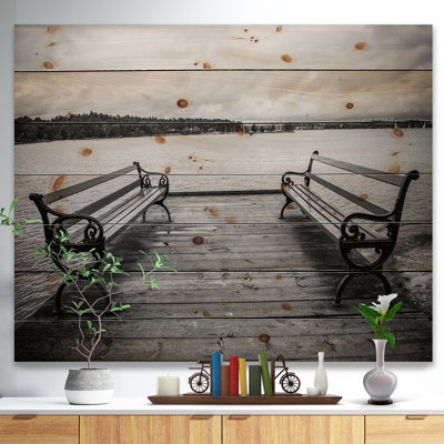 «Benches on Bridge by Water Side», photographie
