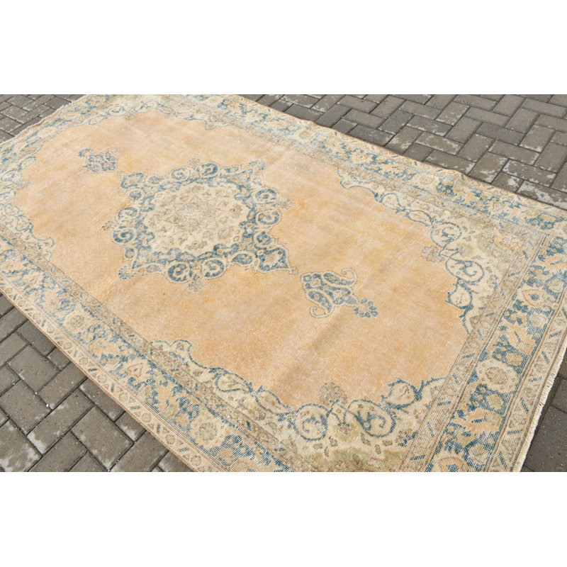 Grand tapis Oushak turc fait à la main en beige et bleu pour un décor de salon élégant