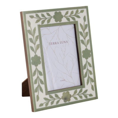 Amma 4" x 6" Picture Frame - Blue and White Floral Petals Polyresin Portrait Holder - Decorative Glass Frame for Home or Office - Sentimental Gift Idea
