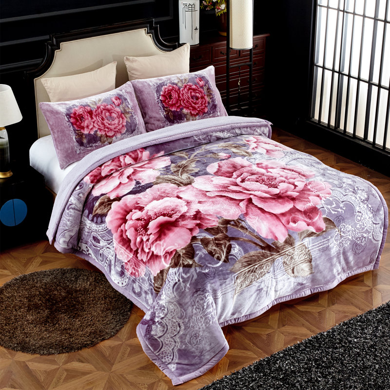 Polyester Flannel Floral Comforter
