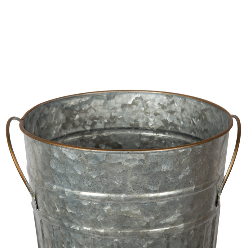 Ryalson Metal Table Vase