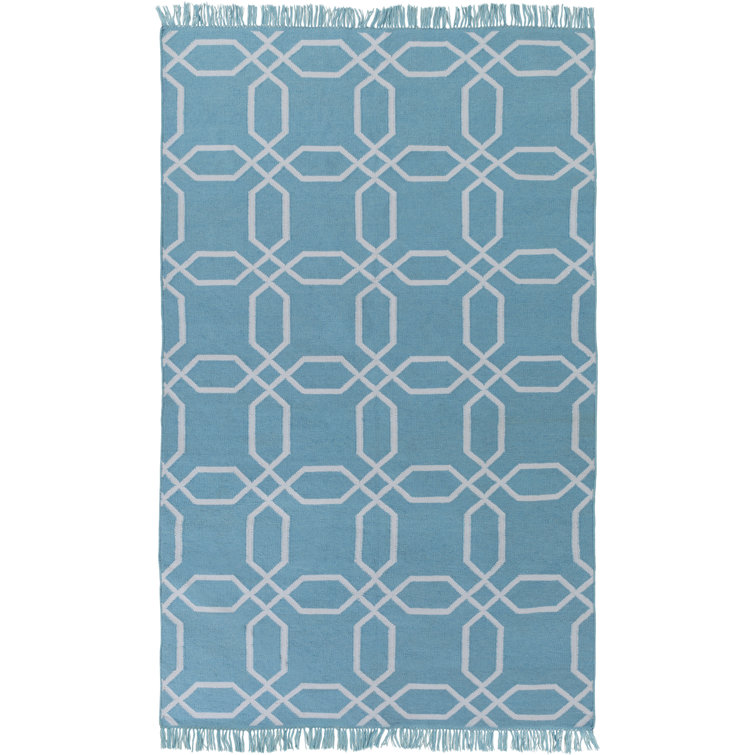 Larksville Geometric Indoor / Outdoor Rug