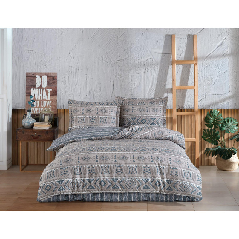 Quiltisse Cotton Ikat Bedspread with Pillowcases Included