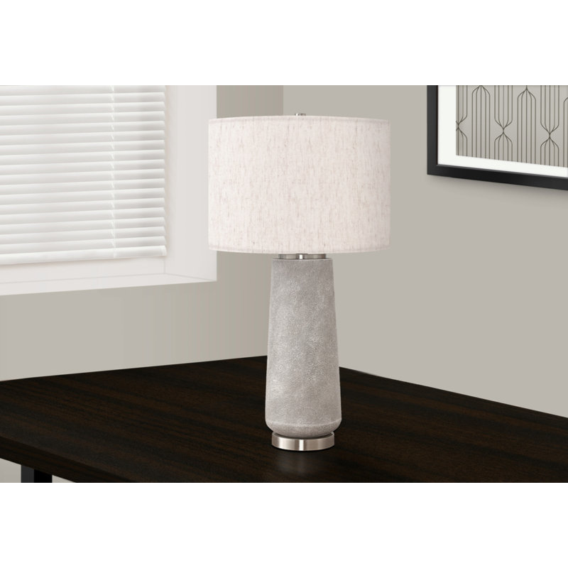 Lighting, H 29 po, lampe de table, résine grise, abat-jour ivoire / crème, moderne
