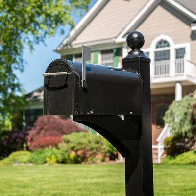 Franklin Medium Steel Post Mount Mailbox with Magnetic Closure
