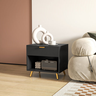 Table de chevet avec tiroir et compartiment ouvert pour la chambre à coucher