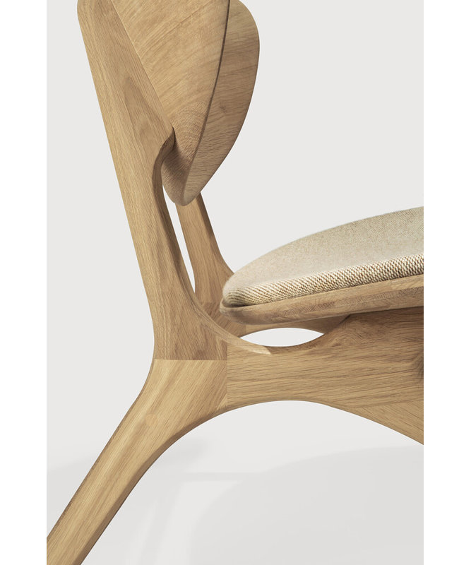 Eye Lounge Chair Chair with Ottoman