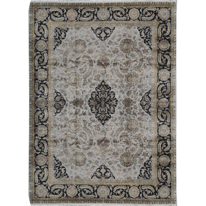Hand-Knotted High-Quality Gray Area Rug