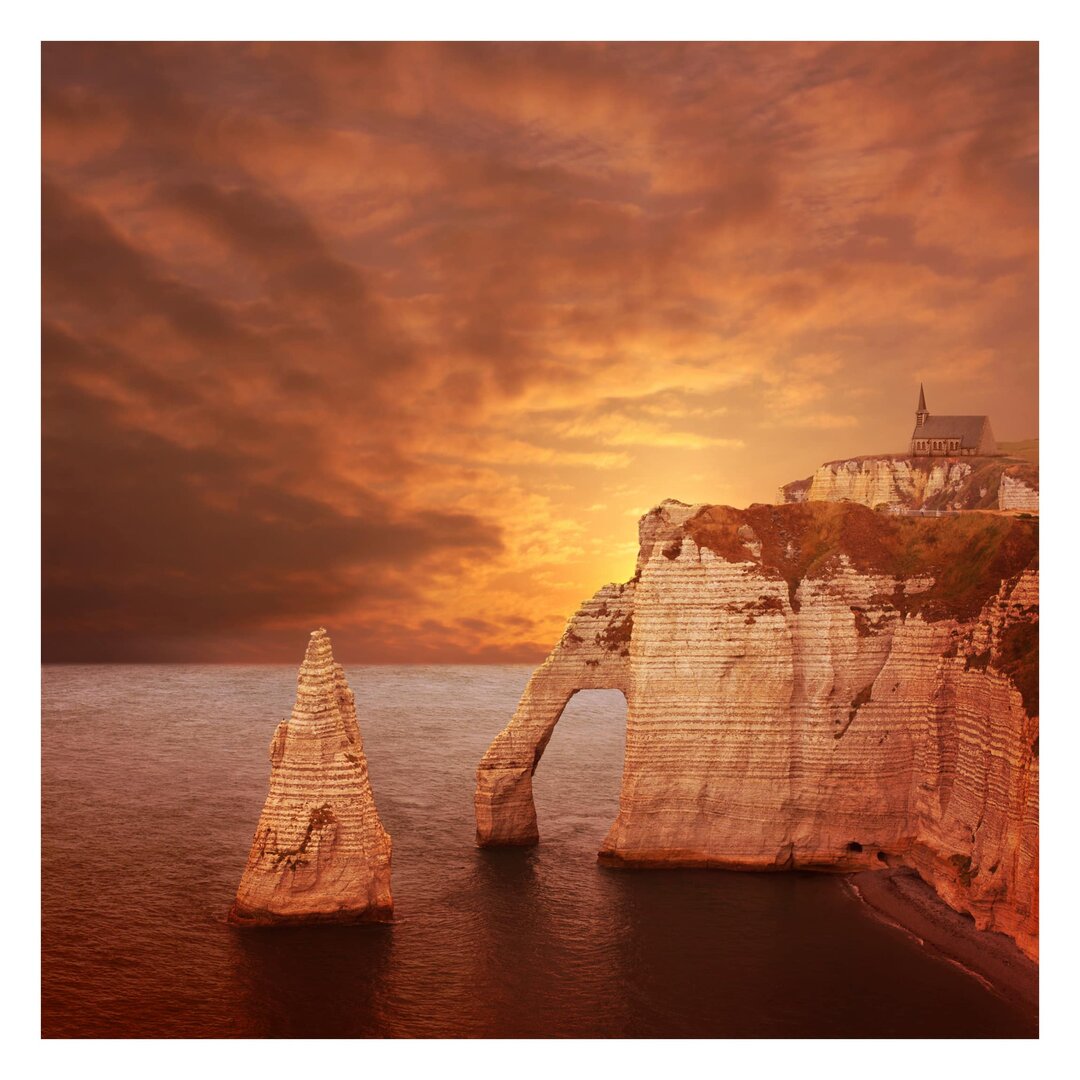 Strukturierte Tapete Sunrise in Étretat 3,36 m x 336 cm