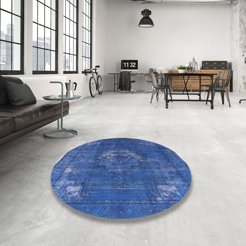Oriental Indoor Rug, Round 4'