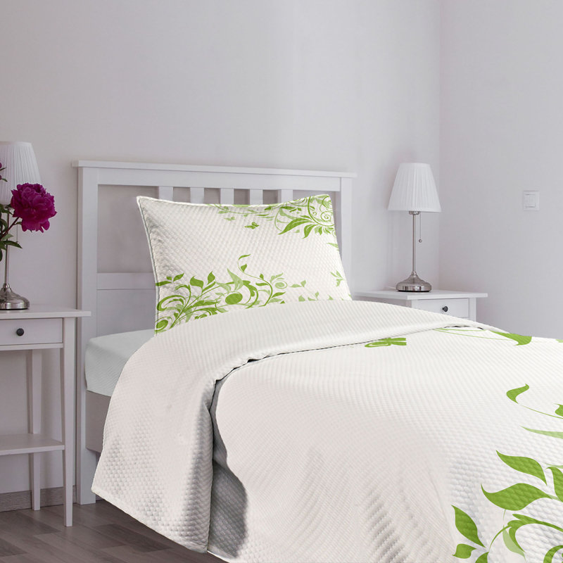 White and Green Twin Quilted Bedspread Set with Pillow Sham