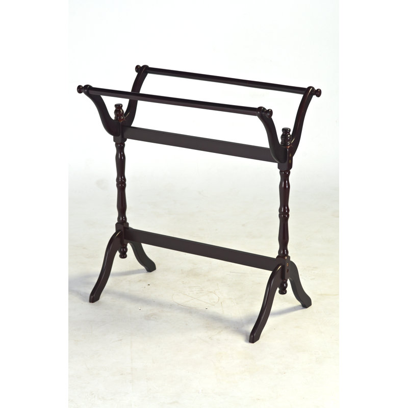 Willcox Quilt Rack