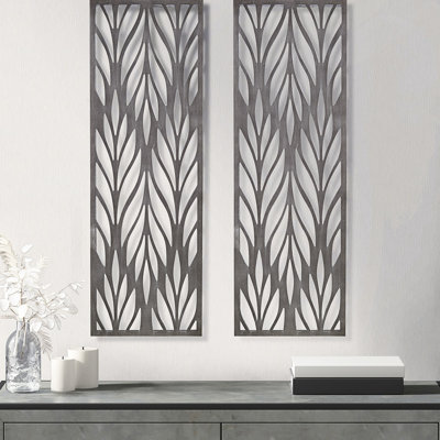 Décoration murale découpée en panneau de bois gris - 2 l 12 po x H 36 po à motif complexe de couleur récupérée et 4 crochets pour l'entrée