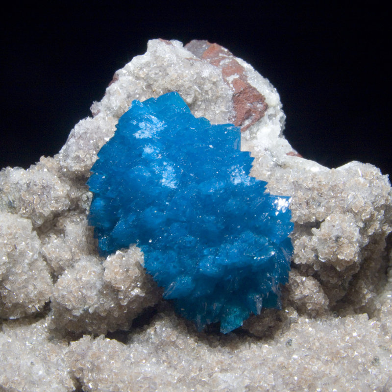 Cavansite sur Sandy Heulandite