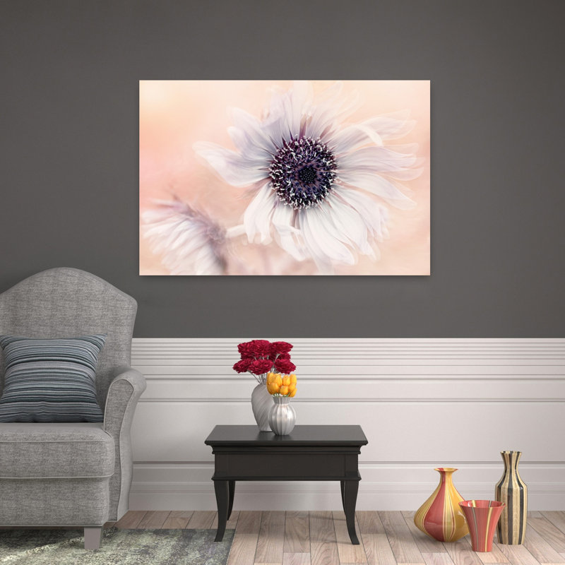 Fleur pastel onirique, délicate fleur éthérée, impression d'art mural nature, 32" H x 48" W