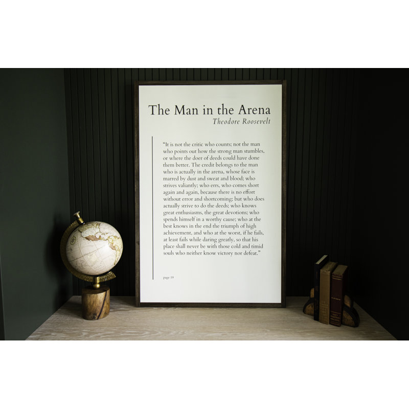 «The man in the arena» | Art mural encadré en bois