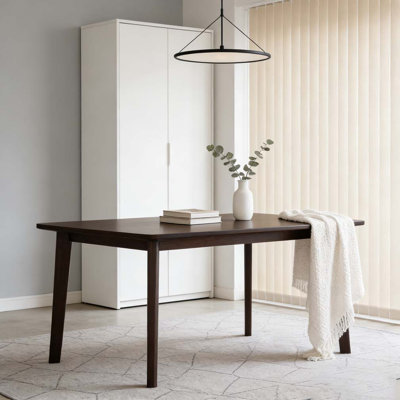 Table de salle à manger rustique