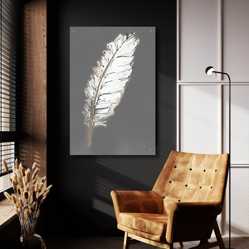 «Gold Feathers 7 On Grey» par Chris Paschke, art mural en verre acrylique, H 36 po x l 24 po x P 0,2 po