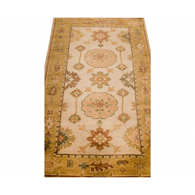 Hand Woven Wool Oriental Area Rug