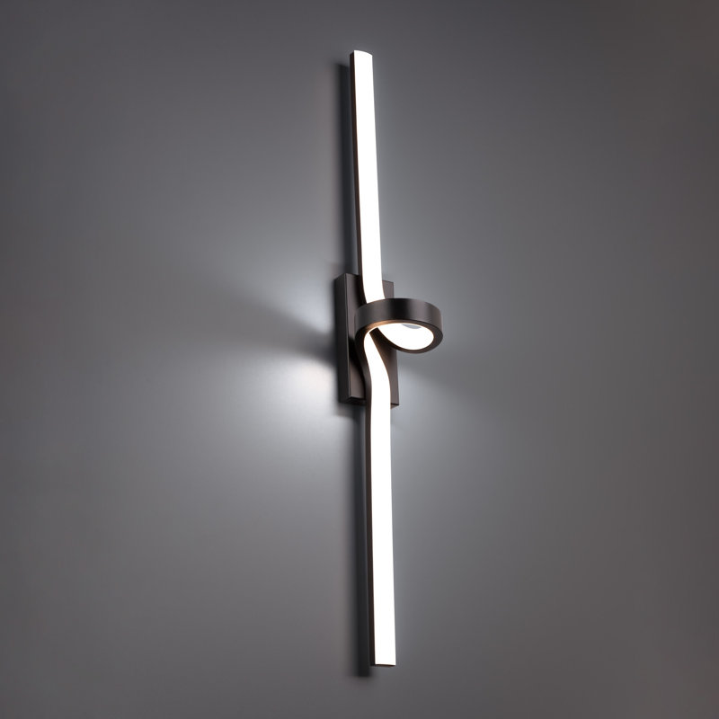 Loophole 1 - Light LED Bath Bar, 2700K