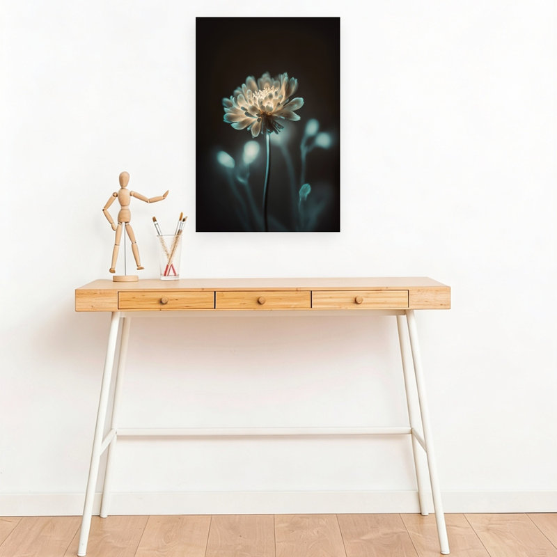 « Fleur lumineuse » Impression d'art mural contemporain, onirique et élégant représentant une fleur naturelle, 18" H x 12" W
