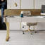 Bureau blanc rectangulaire en bois manufacturé avec 3 tiroirs-108424522