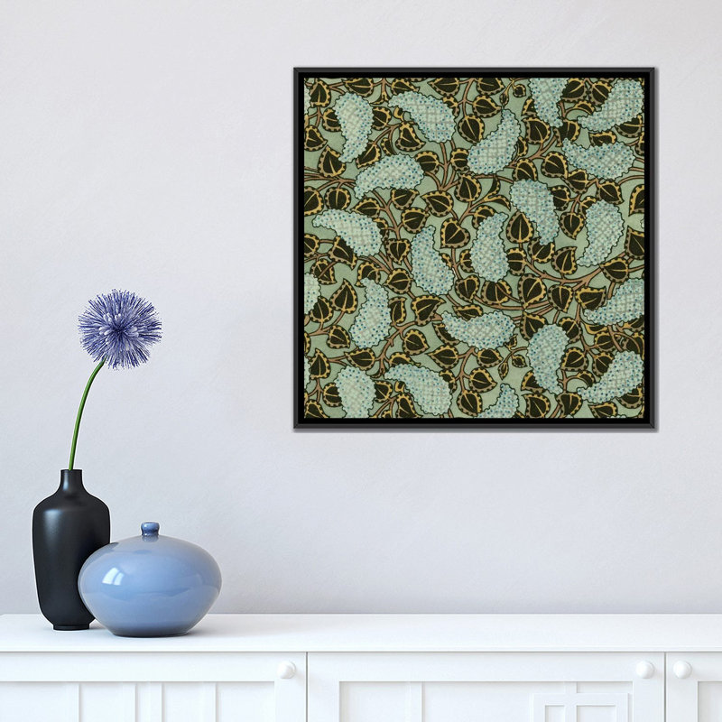 «Nouveau Textile Motif V», impression sur toile, H 18 po x l 18 po x P 1,5 po, Toile avec cadre noir, Pas de tapis