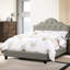 Lit très grand contemporain gris, tête de lit tapissier en polyfibre, cadre de lit plateforme en bois, chambre de style oriental gris, style moderne