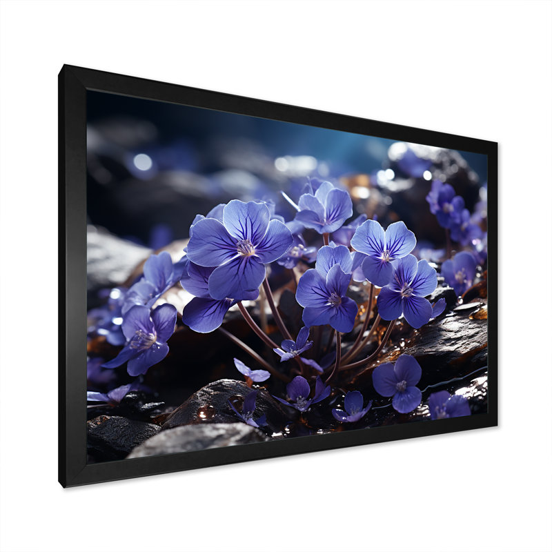 «Violets In Amethyst Hues Grow parallèle» sur toile, H 12 po x l 20 po x P 1 po, Cadre simple noir