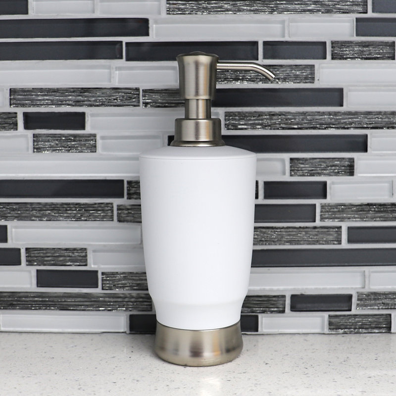 Distributeur de savon en plastique caoutchouté Rillie, Blanc