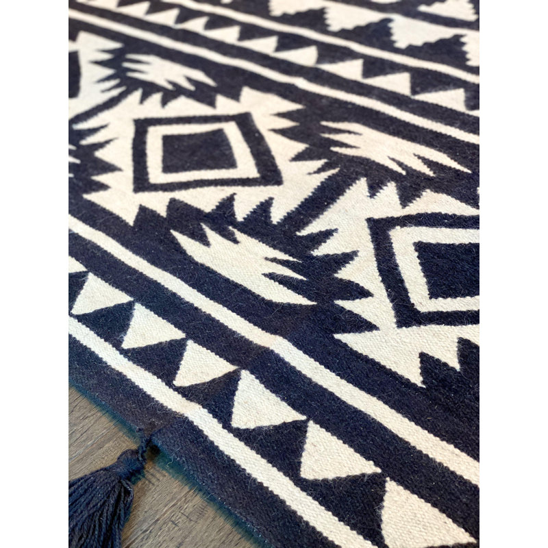 Tapis noir bohémien, Rectangle 3 pi 4 po x 5 pi