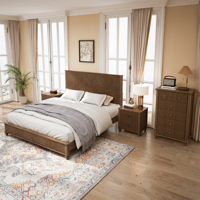 4-Piece Bedroom Set With A King Size Bed, 4 Pieces: Bed, 2 Nightstands, Chest, Walnut, King
