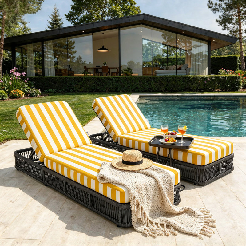 Outdoor Single chaise with Cushions, Deep Purple