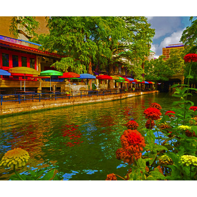 " San Antonio Riverwalk, San Antonio Texas "
