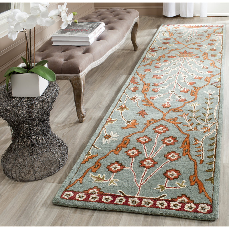 Kouerga Wyndham Wool Floral Rug, Runner 2'3" x 7'
