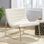 Fauteuil en cuir blanc tendance avec lignes ergonomiques et modernes