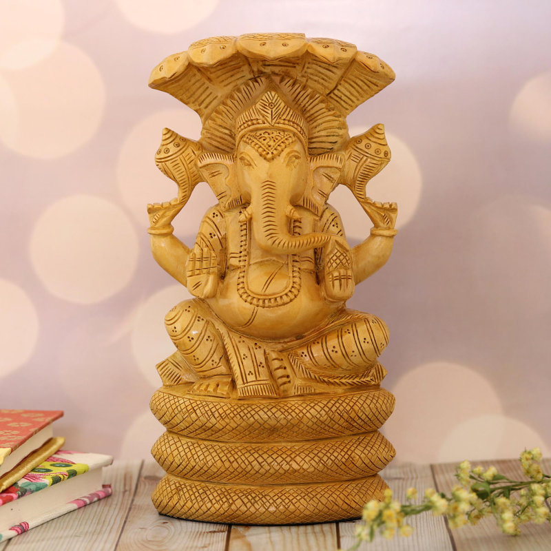 Figurines & Sculptures