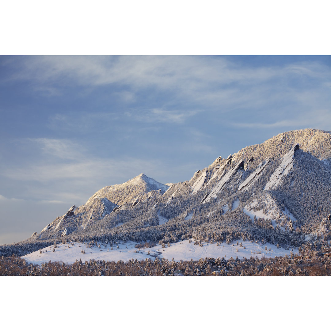 Winter Snow On The Boulder Colorado Flatirons von Beklaus - Ohne Rahmen auf Leinwand drucken