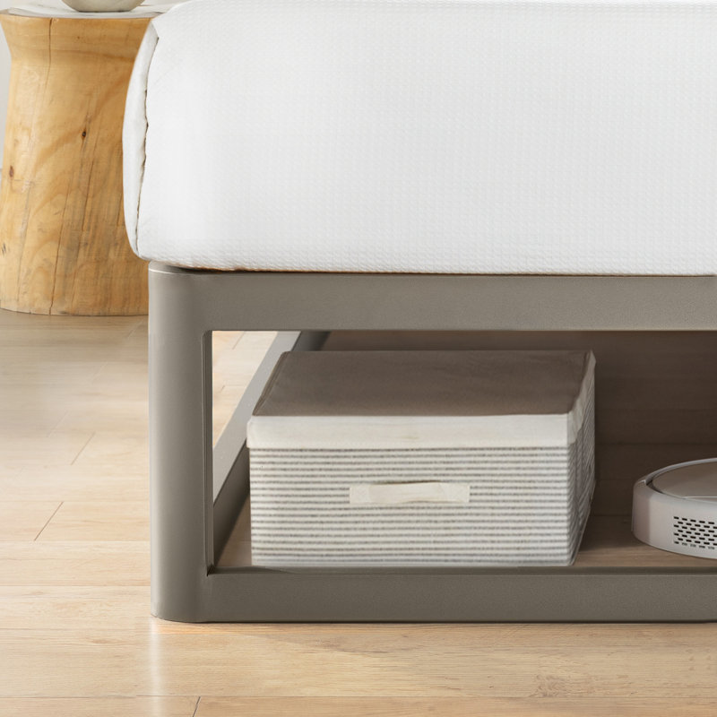 Iana Bed, Twin