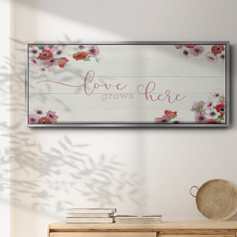 «Love Grows Here», toile encadrée, H 8 po x l 20 po