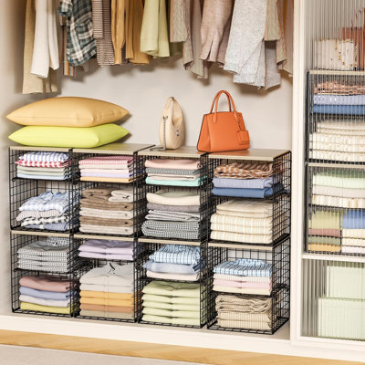 Organisateurs de placard empilables à 4 niveaux et rangement, diviseurs réglables et tablettes de rangement en bois pour les vêtements, paniers de rangement pour garde-robe et garde-robe, système d'organisation de placard peu encombrant, blanc